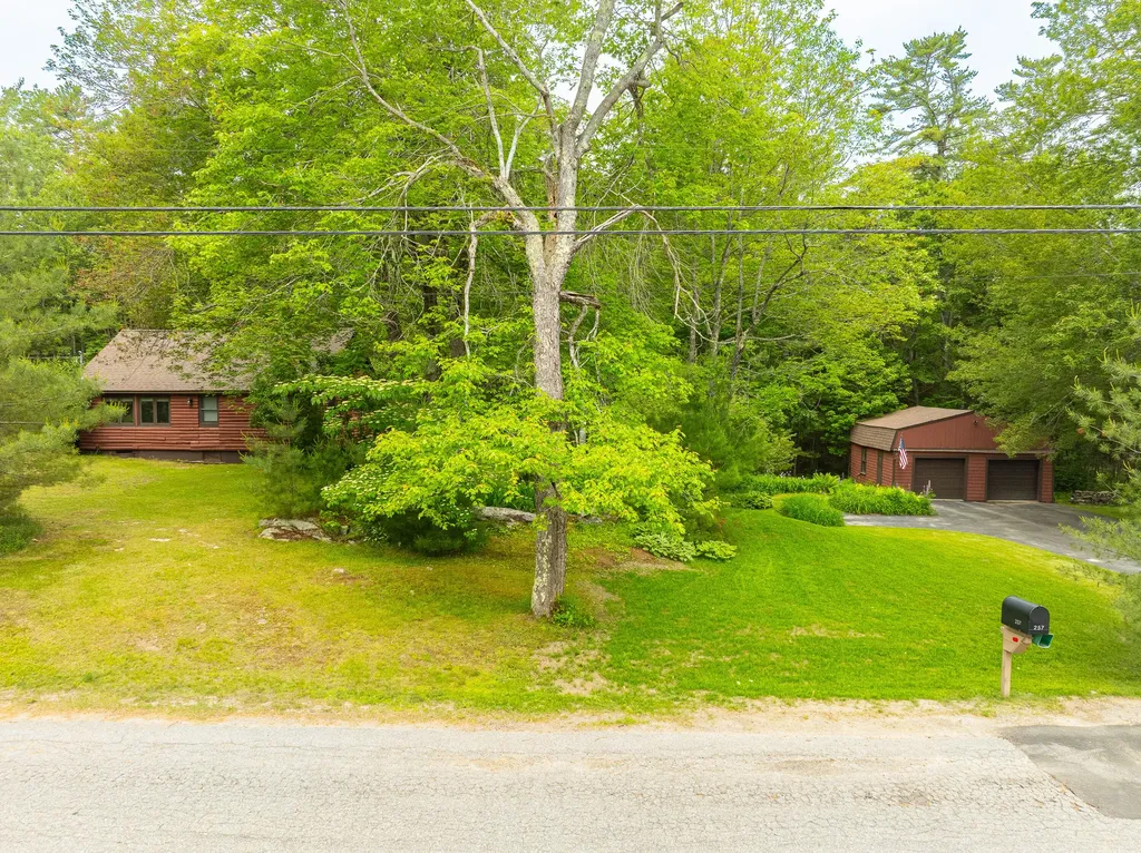 260 Coombs Road Brunswick ME 04011