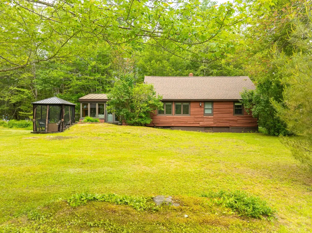 260 Coombs Road Brunswick ME 04011