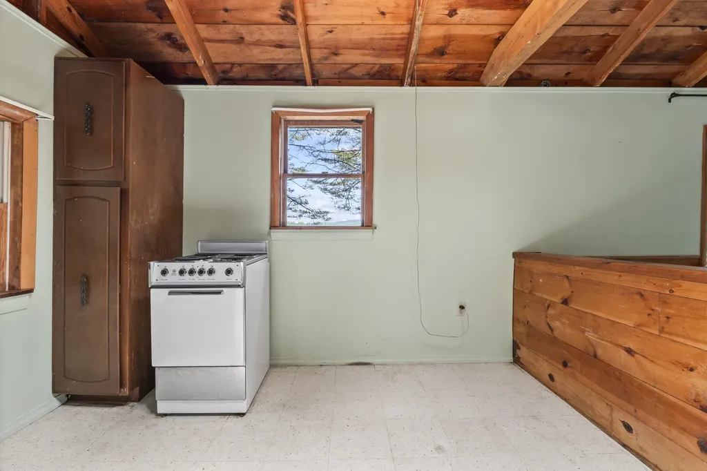 126 Snell Shore Palermo ME 04354