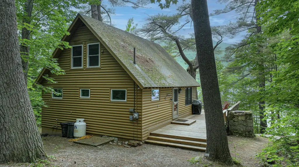 275 Hio Ridge Shores S Bridgton ME 04009