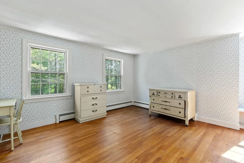 121 Woodville Road Falmouth ME 04105