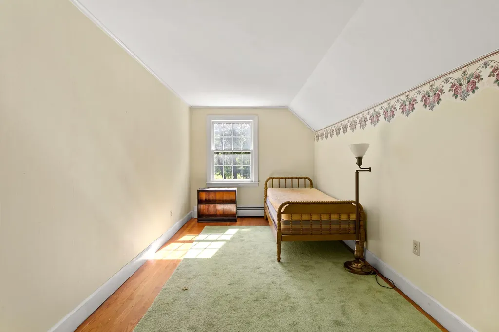 121 Woodville Road Falmouth ME 04105