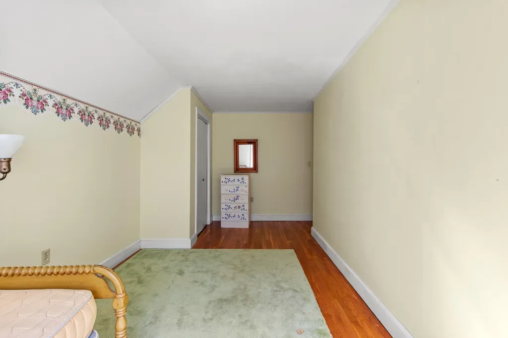 121 Woodville Road Falmouth ME 04105