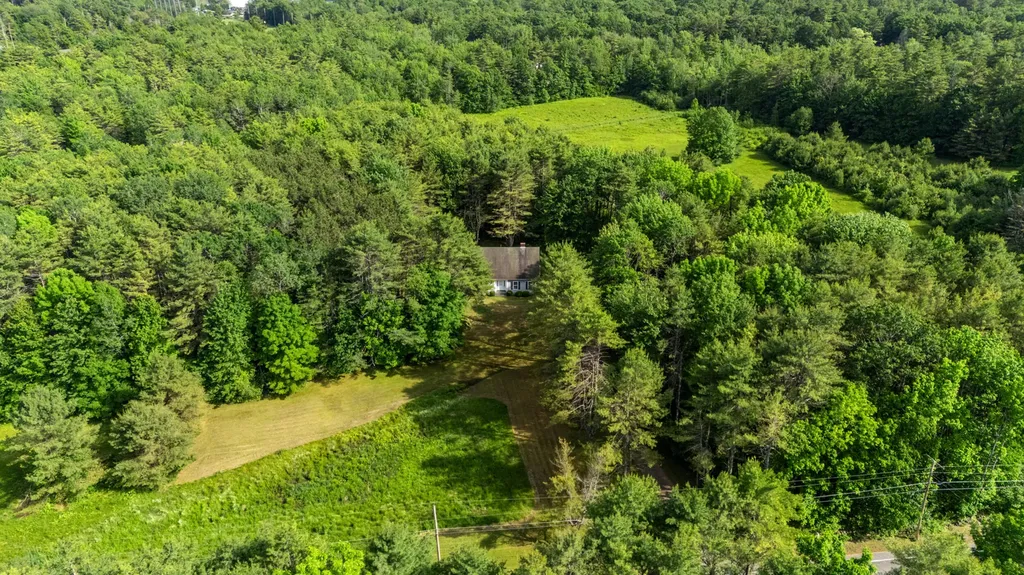 121 Woodville Road Falmouth ME 04105