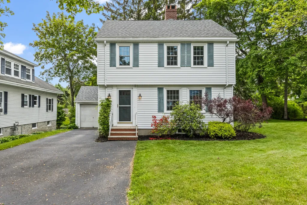 16 - 18 Wellwood Road Portland ME 04103