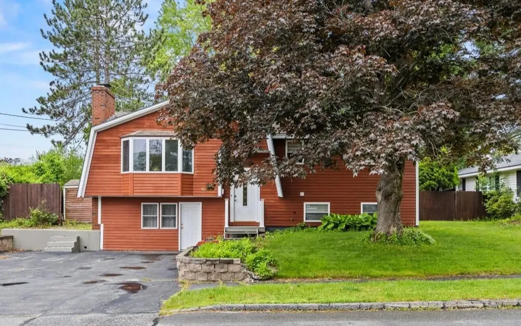 182 Myrtle Street Westbrook ME 04092