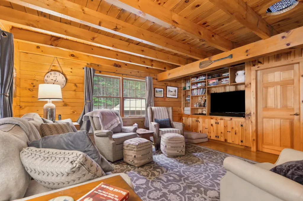 517 Shelton Trail Rangeley Plt ME 04970