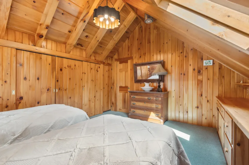 517 Shelton Trail Rangeley Plt ME 04970