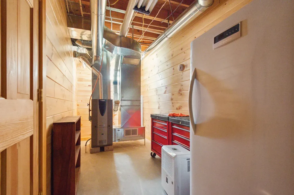 517 Shelton Trail Rangeley Plt ME 04970