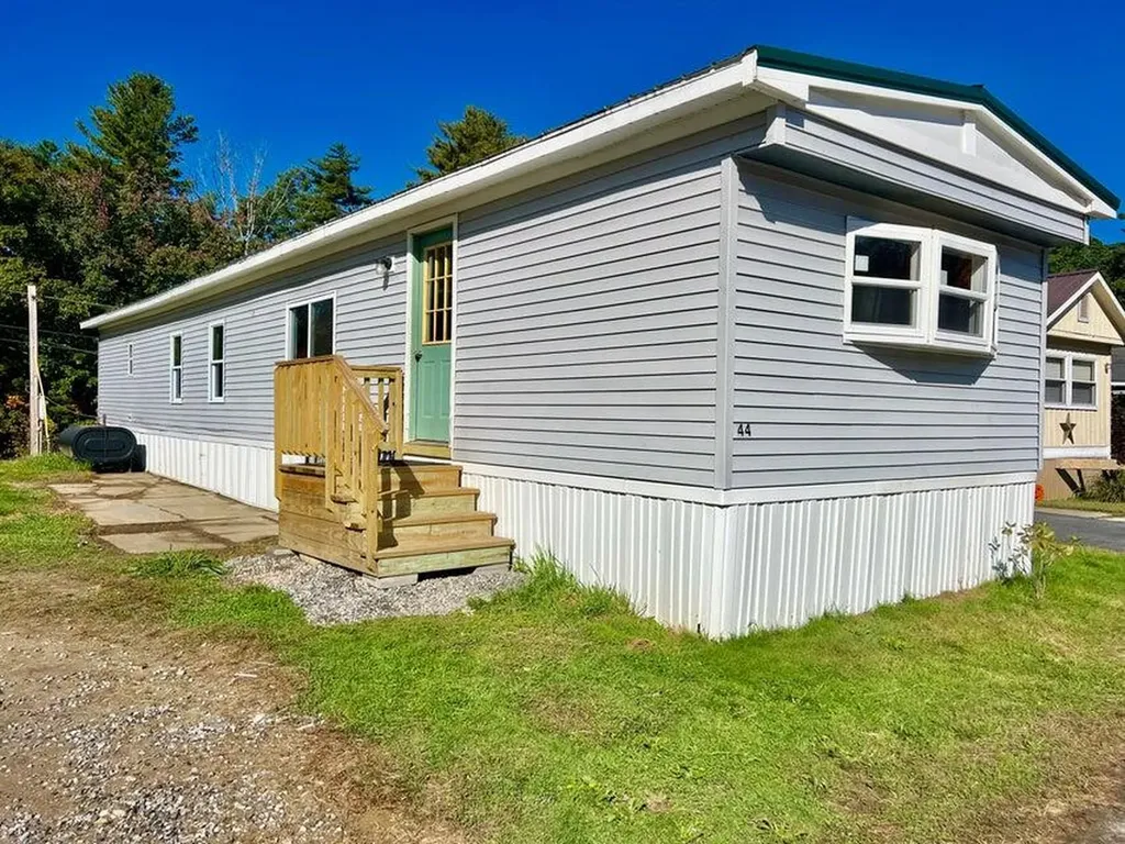 44 Samantha Lane Auburn ME 04210