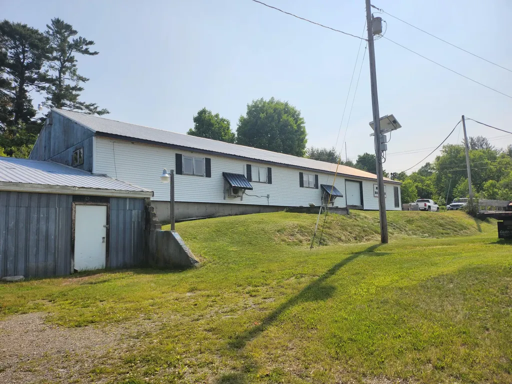 10 Stetson Road Newport ME 04953