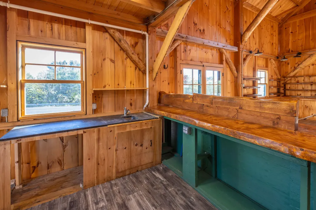 5 Bolin Hill Extension Liberty ME 04949