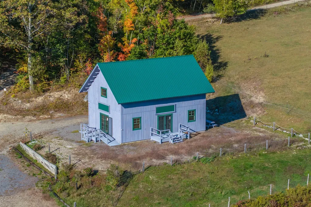 5 Bolin Hill Extension Liberty ME 04949