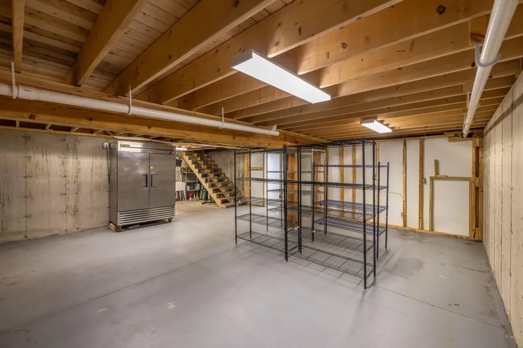 5 Bolin Hill Extension Liberty ME 04949