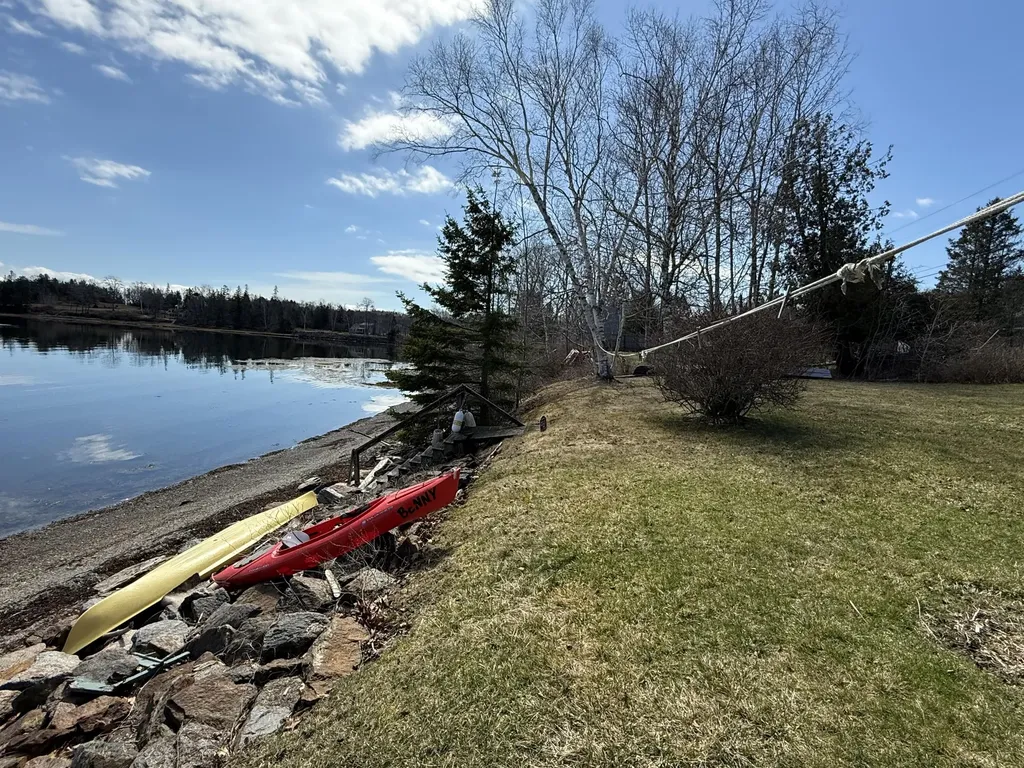 364 & 367 Main Road Islesboro ME 04848