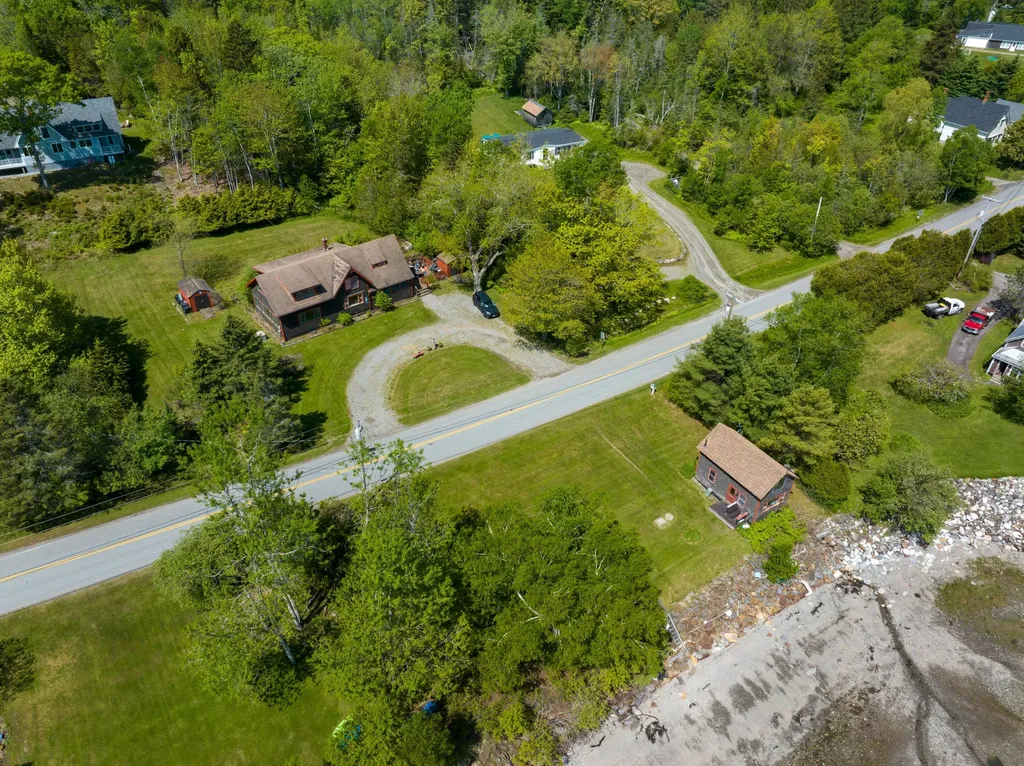 364 & 367 Main Road Islesboro ME 04848