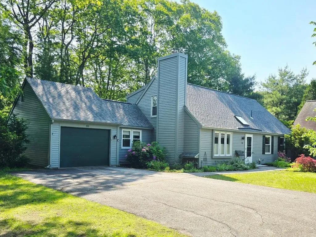 40 Willow Grove Road Brunswick ME 04011