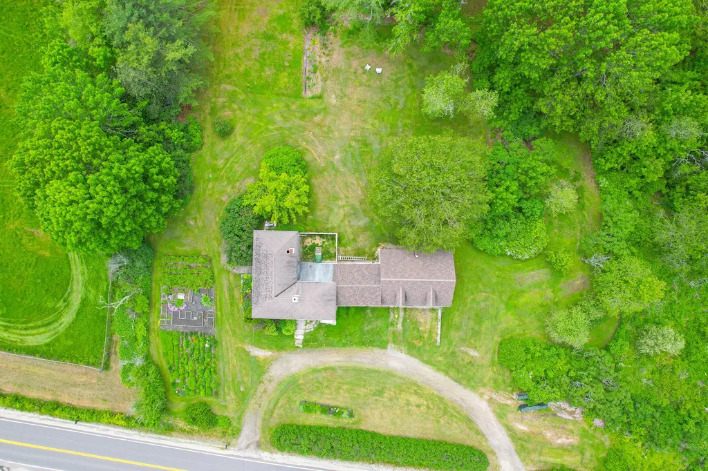 511 Main Road Phippsburg ME 04562