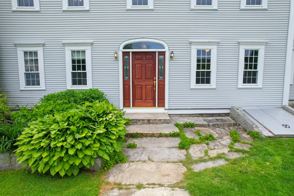 511 Main Road Phippsburg ME 04562