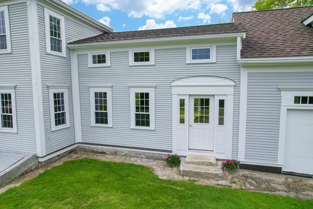 511 Main Road Phippsburg ME 04562