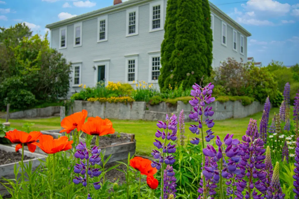 511 Main Road Phippsburg ME 04562