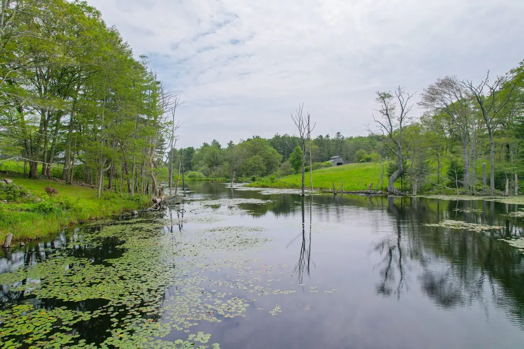 511 Main Road Phippsburg ME 04562