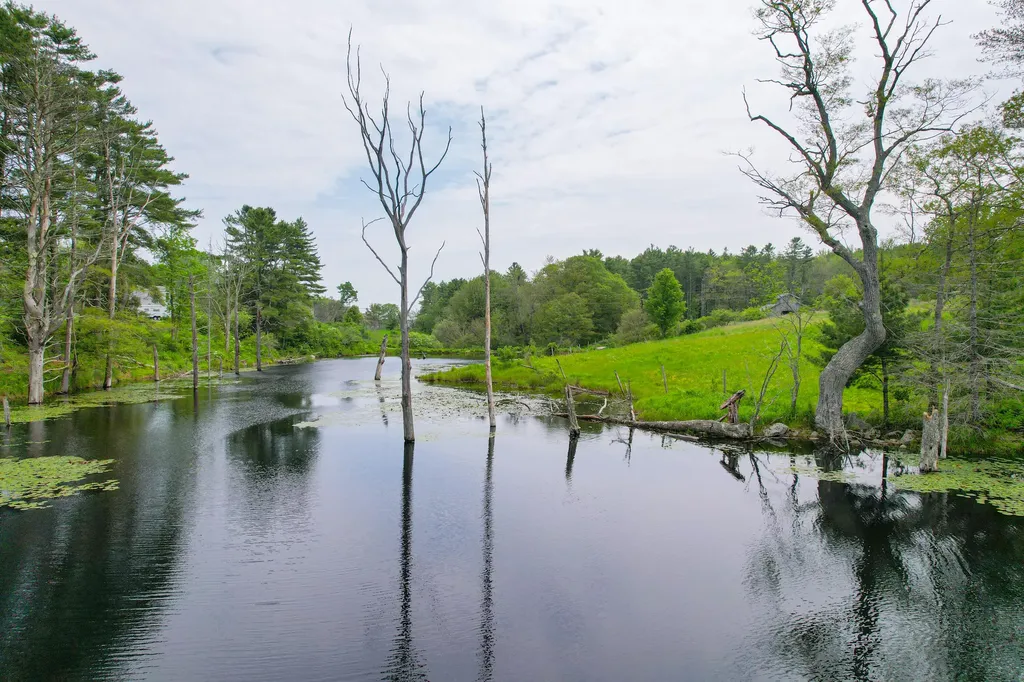 511 Main Road Phippsburg ME 04562