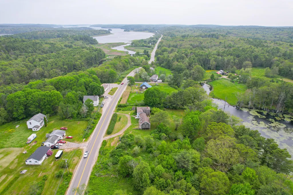 511 Main Road Phippsburg ME 04562
