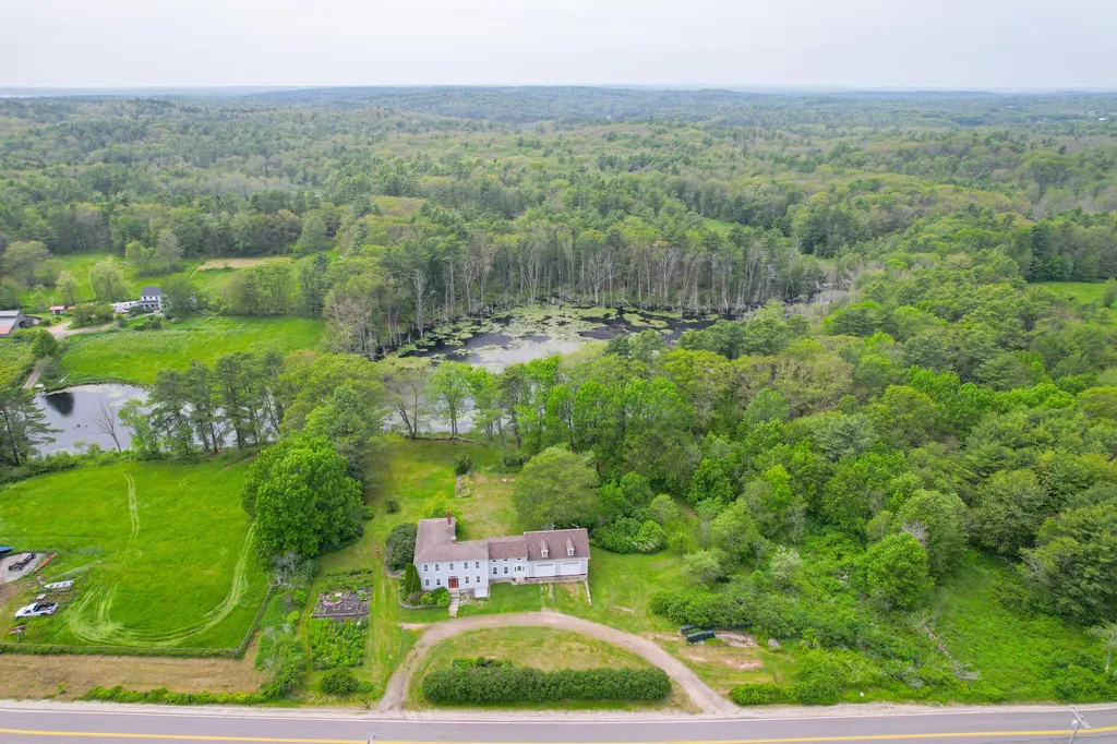511 Main Road Phippsburg ME 04562