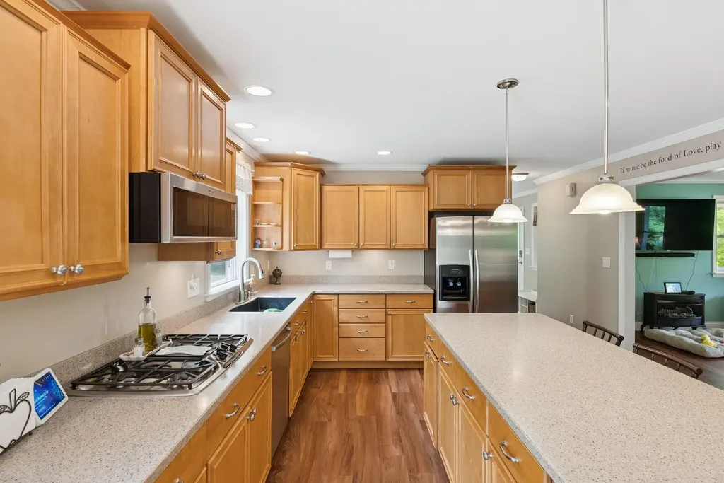 26 Serenity Lane Topsham ME 04086