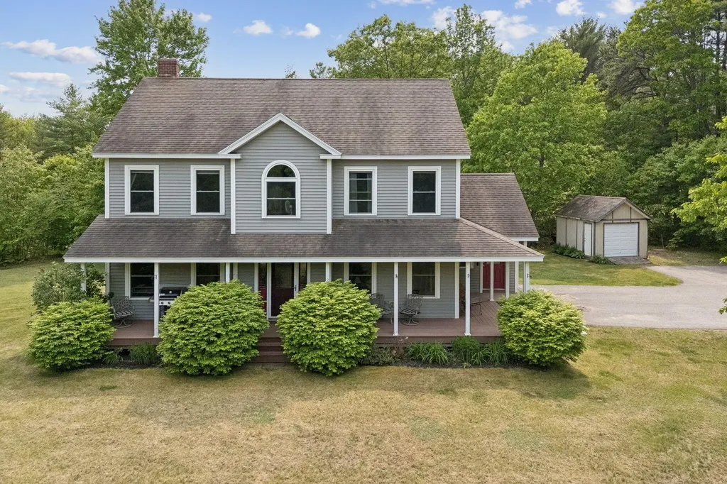 26 Serenity Lane Topsham ME 04086