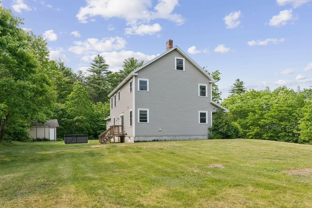 26 Serenity Lane Topsham ME 04086
