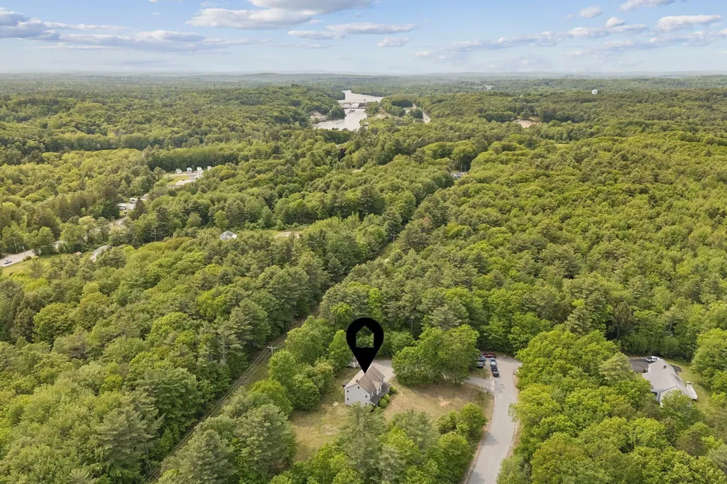 26 Serenity Lane Topsham ME 04086