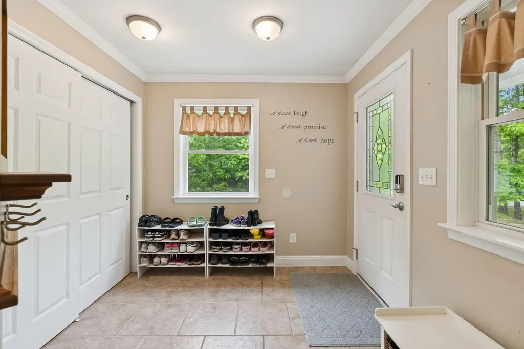 26 Serenity Lane Topsham ME 04086