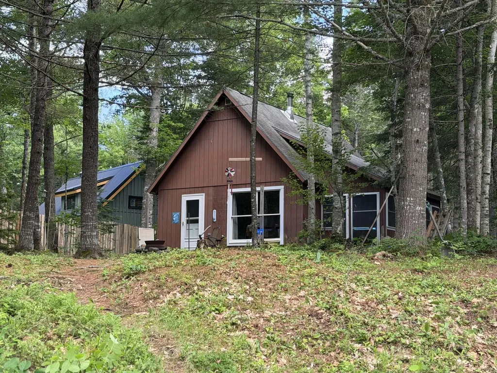 6 Maple Drive Abbot ME 04406