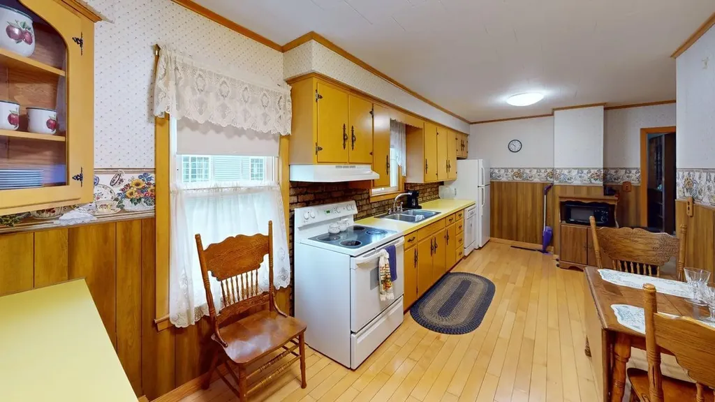 180 Bowdoin Street Millinocket ME 04462