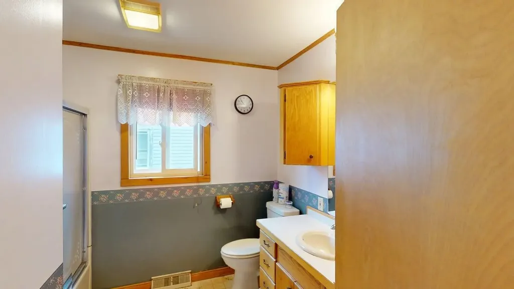 180 Bowdoin Street Millinocket ME 04462