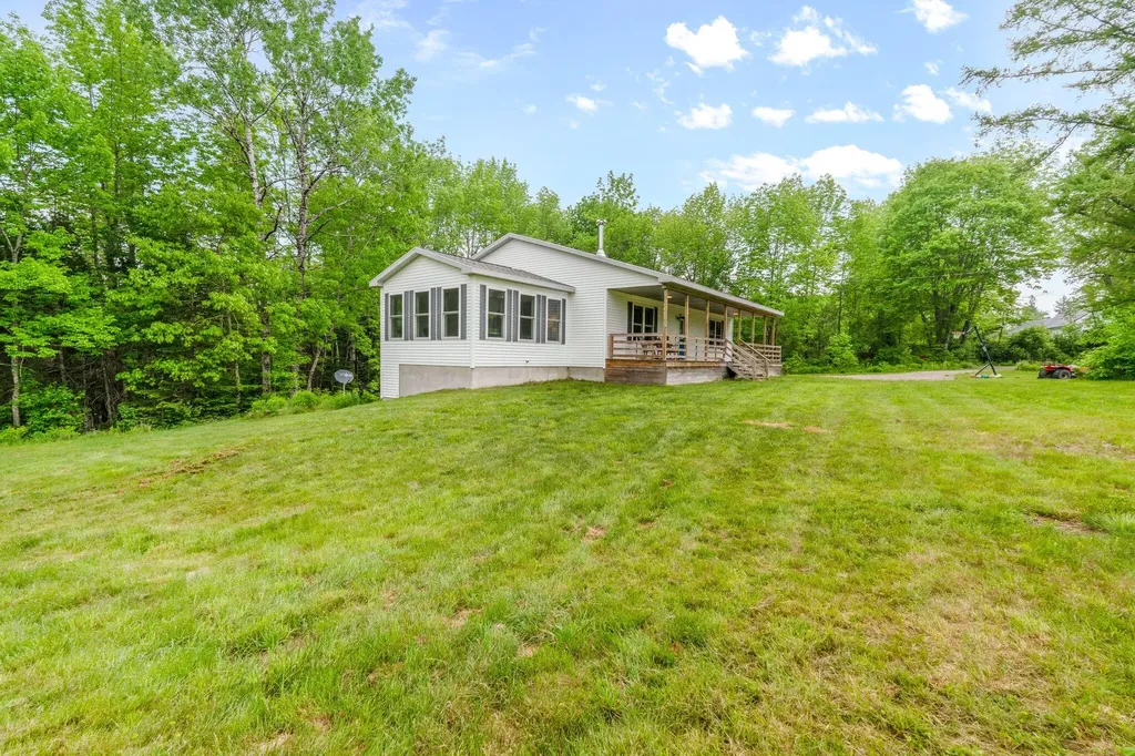 612 Airline Road Amherst ME 04605
