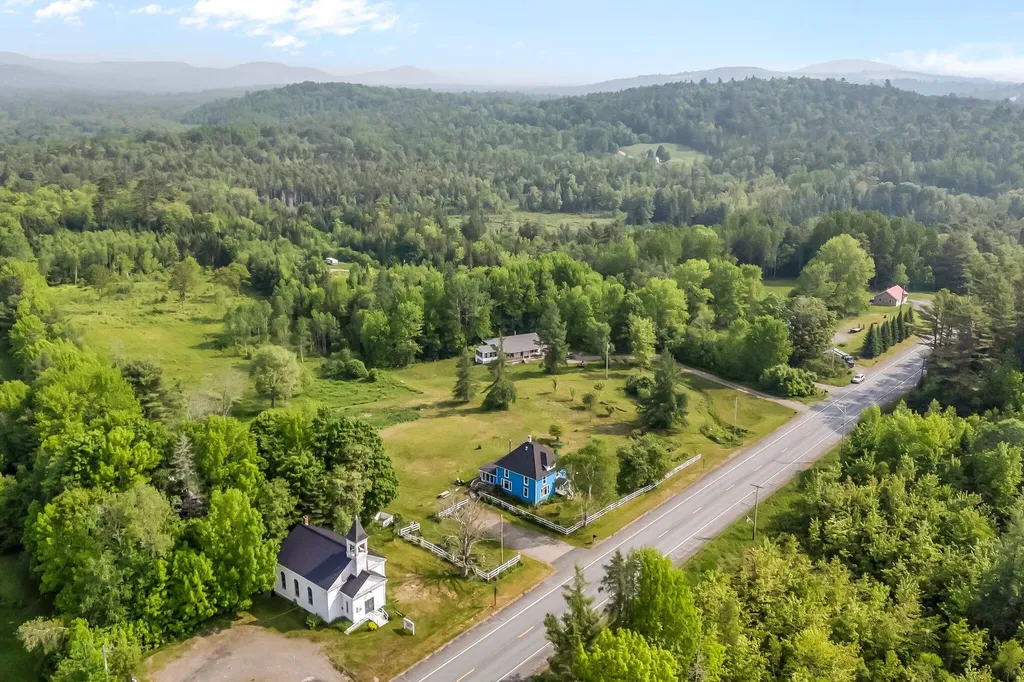 612 Airline Road Amherst ME 04605