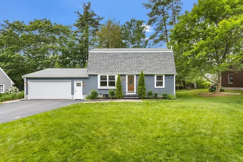 13 Carriage Way Scarborough ME 04074