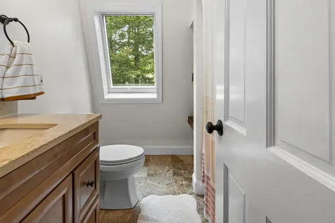 13 Carriage Way Scarborough ME 04074