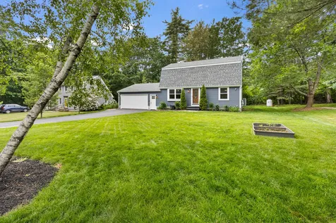 13 Carriage Way Scarborough ME 04074