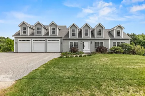 29 Montgomery Road Windham ME 04062