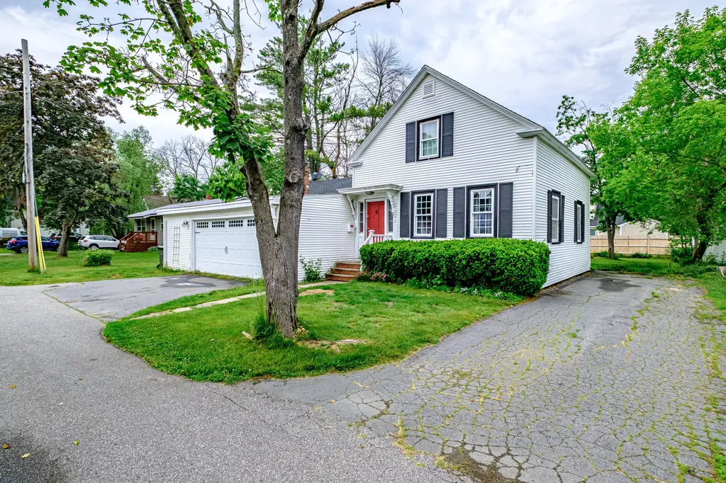 11 Stuart Street Saco ME 04072