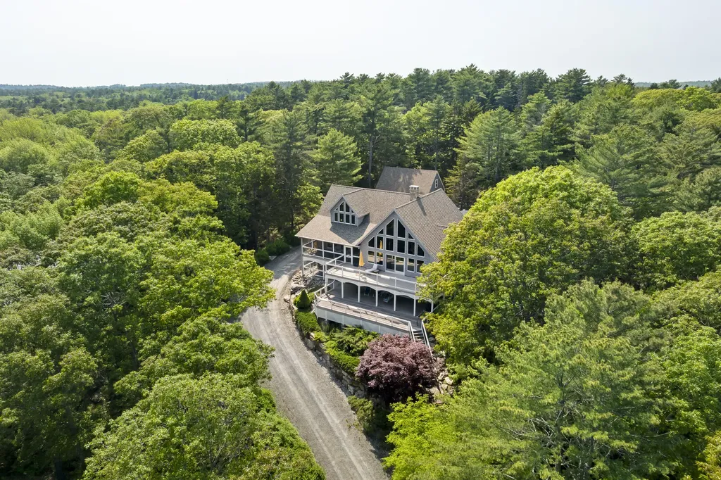 86 Firth Drive Boothbay ME 04537