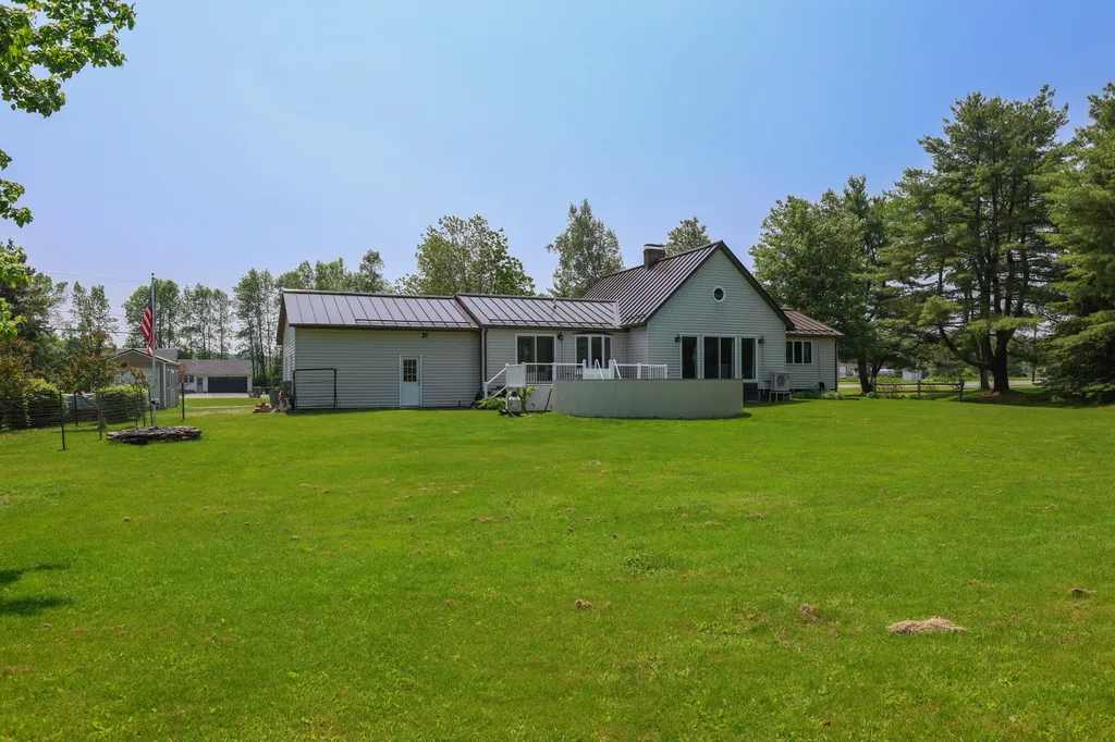 178 Clinton Avenue Winslow ME 04901