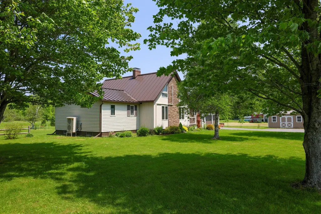 178 Clinton Avenue Winslow ME 04901
