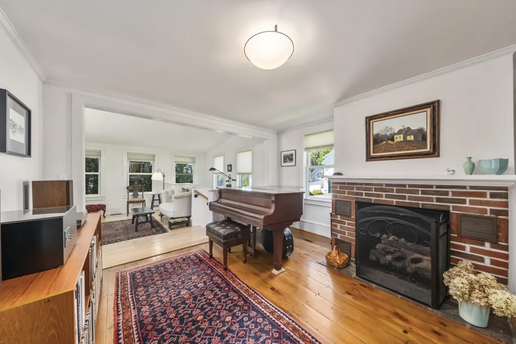 7 Pacific Street Rockland ME 04841