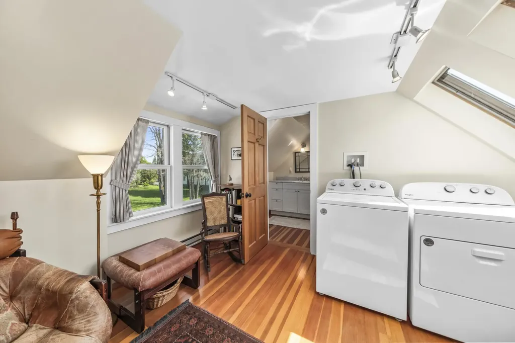 7 Pacific Street Rockland ME 04841