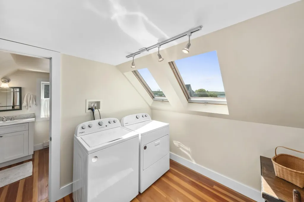 7 Pacific Street Rockland ME 04841